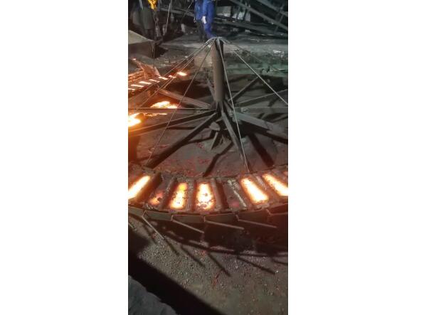 電弧爐冶煉現(xiàn)場(chǎng)視頻